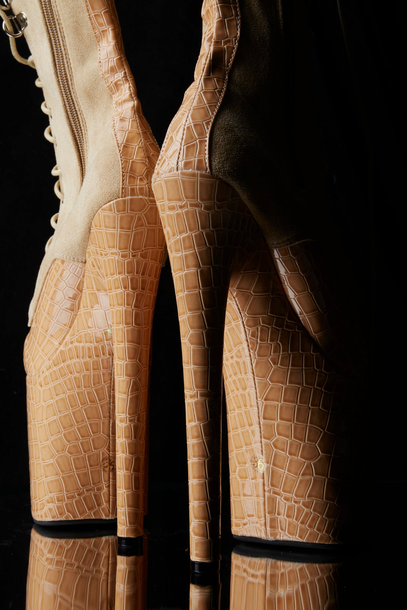 Cayenne 8 Inch Stiletto Platform Boot