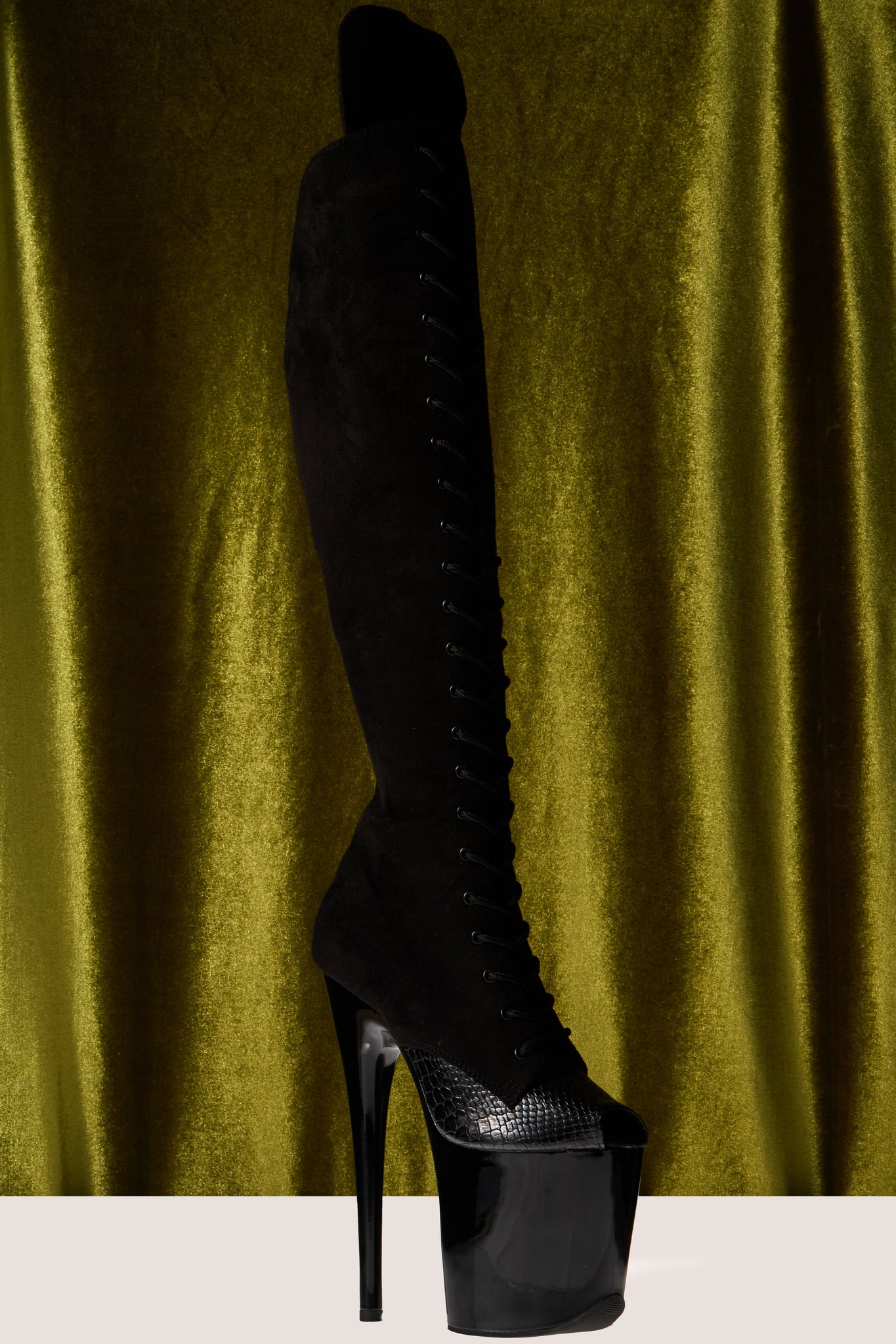 Silhouette 8 Inch Stiletto Platform Boot